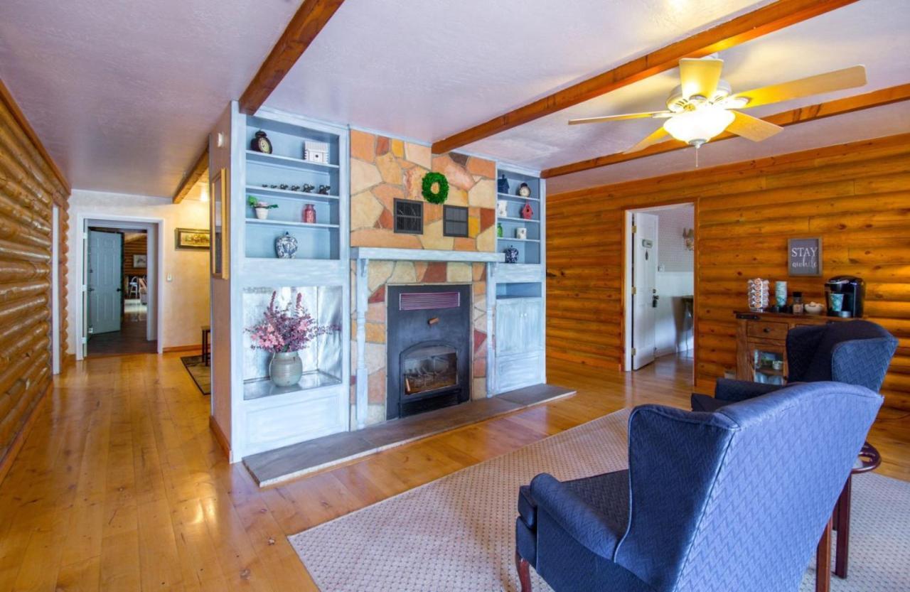 Quarter Horse Inn & Lodge Williams Extérieur photo