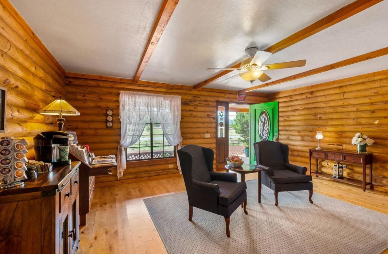 Quarter Horse Inn & Lodge Williams Extérieur photo