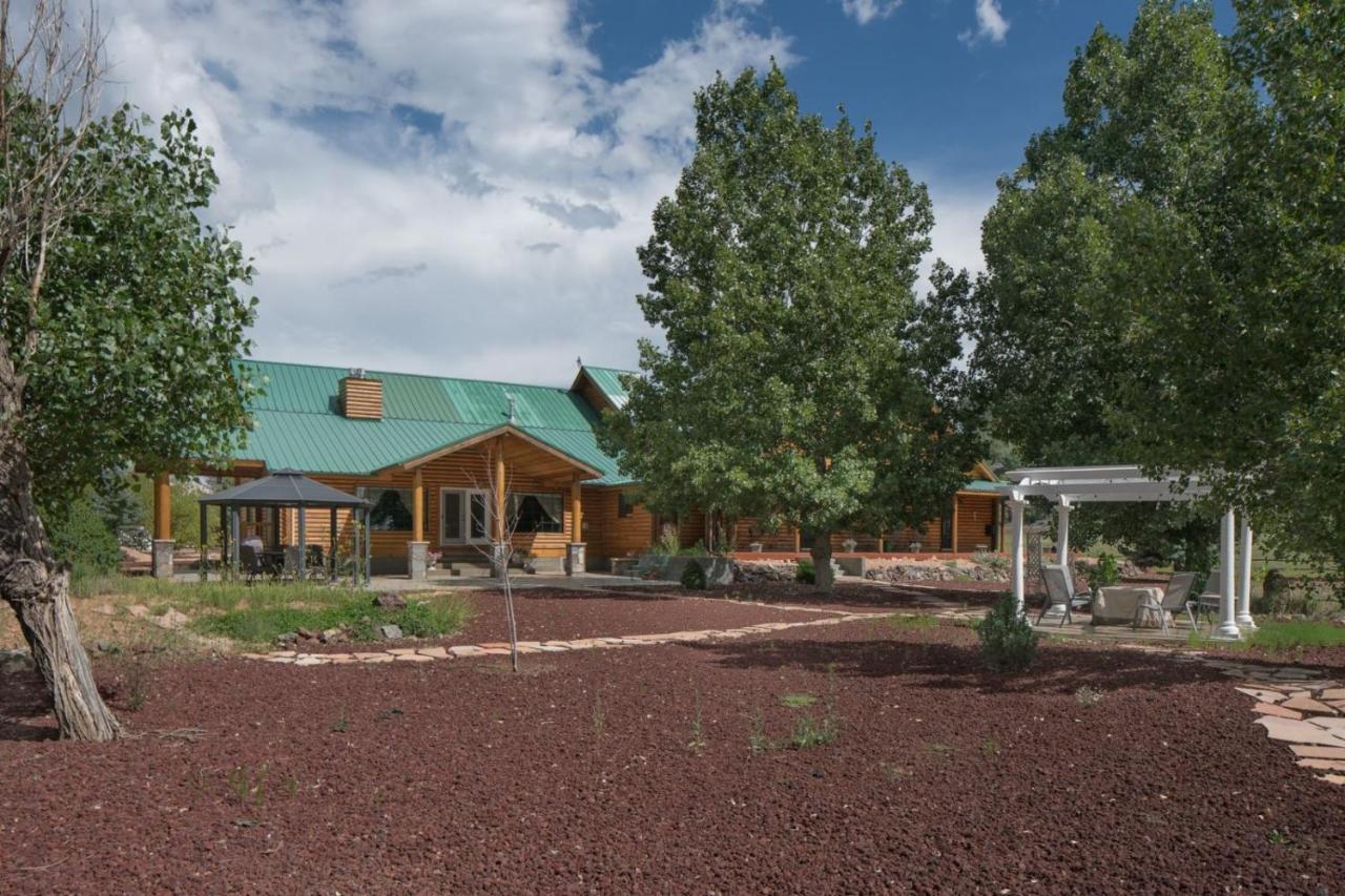 Quarter Horse Inn & Lodge Williams Extérieur photo
